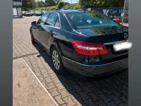 Gebraucht Mercedes E220 Elegance 170 PS (125 kW) 2009 Schwarz Limousine