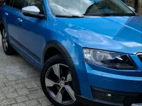 Gebraucht Skoda Octavia Scout 4x4 185 PS (136 kW) 2015 Blau Kombi