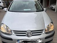 Usata VW Golf IV 75 CV (55 kW) 2004 Grigio Utilitaria