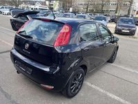 Gebraucht Fiat Punto Lounge 105 PS (77 kW) 2016 Colore esterno Kleinwagen