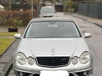 Gebraucht Mercedes E320 Avantgarde 224 PS (164 kW) 2006 Silber Limousine