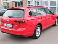 Gebraucht VW Passat Business 122 PS (89 kW) 2023 Rot Kombi