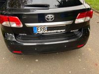 Gebraucht Toyota Avensis 124 PS (91 kW) 2012 Schwarz Kombi