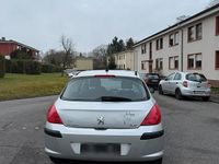 Gebraucht Peugeot 308 95 PS (69 kW) 2010 Grau Kleinwagen