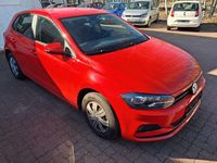 Gebraucht VW Polo Trendline 65 PS (47 kW) 2019 Rot Kleinwagen