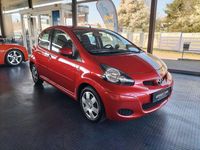 Gebraucht Toyota Aygo 68 PS (50 kW) 2011 Rot Kleinwagen