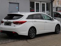 Gebraucht Hyundai i40 Premium 141 PS (103 kW) 2017 Weiß Kombi
