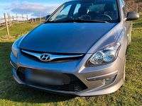 Gebraucht Hyundai i30 90 PS (66 kW) 2012 Grau Limousine