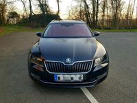 Gebraucht Skoda Superb LAURIN & KLEMENT 190 PS (139 kW) 2017 Schwarz Kombi