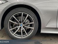 Neu BMW 320 184 PS (135 kW) 2025 Grau Kombi