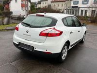 Gebraucht Renault Mégane Authentique 101 PS (74 kW) 2011 Other Limousine