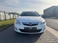 Gebraucht Opel Astra 110 PS (80 kW) 2011 Weiß Kombi