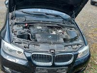 Second-hand BMW 318 2009 Negru Berlinǎ