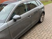 Gebraucht Audi A3 Comfort 140 PS (102 kW) 2014 Grau Limousine