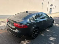 Gebraucht Jaguar XE Prestige 179 PS (131 kW) 2016 Grau Limousine