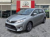 Gebraucht Toyota Verso Life 147 PS (108 kW) 2012 Titansilber mica metallic Van / Kleinbus