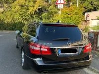 Gebraucht Mercedes E250 Elegance 204 PS (150 kW) 2010 Schwarz Kombi