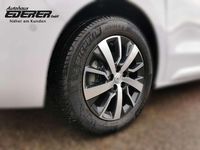 Gebraucht Toyota Proace Verso Team 144 PS (105 kW) 2023 Weiß Kombi