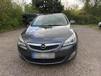 Gebraucht Opel Astra 2012 Grau Kombi