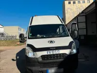 Gebraucht Iveco Daily 105 PS (77 kW) 2013 Weiß Van / Kleinbus