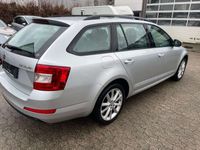 gebraucht Skoda Octavia Combi Elegance PDC/Sitzheizung/Bluetooth