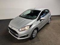 Gebraucht Ford Fiesta Trend 101 PS (74 kW) 2016 Silber Limousine