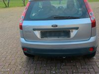 gebraucht Ford Fiesta 1.3