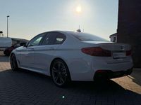 Gebraucht BMW 550 530 PS (389 kW) 2019 Alpinweiss iii Limousine