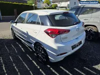 Gebraucht Hyundai i20 101 PS (74 kW) 2017 Weiß Kleinwagen