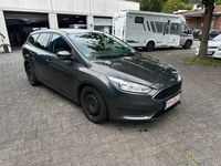 Gebraucht Ford Focus Trend 95 PS (69 kW) 2018 Grau Kombi