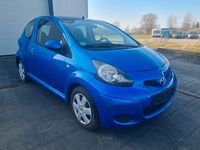Gebraucht Toyota Aygo Cool 68 PS (50 kW) 2011 Blau Kleinwagen