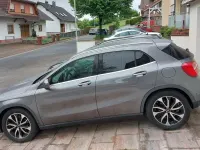Gebraucht Mercedes GLA200 Urban 156 PS (114 kW) 2016 Grau SUV