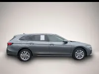 Neu Skoda Superb Selection 150 PS (110 kW) 2025 Grau Kombi