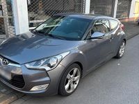Gebraucht Hyundai Veloster 140 PS (102 kW) 2012 Grau Kleinwagen