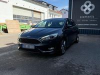 Gebraucht Ford Focus ST-Line 150 PS (110 kW) 2015 Grau Limousine