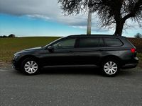 Gebraucht VW Passat 150 PS (110 kW) 2023 Kombi
