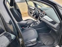 Gebraucht BMW 218 Advantage 136 PS (100 kW) 2017 Schwarz Kombi