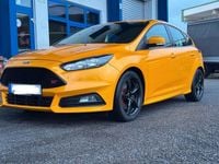 Gebraucht Ford Focus ST 250 PS (183 kW) 2018 Orange Limousine
