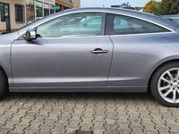 Gebraucht Renault Laguna Coupé Dynamique 150 PS (110 kW) 2009 Silber Coupé