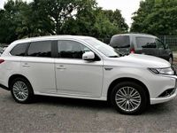 Second-hand Mitsubishi Outlander P-HEV Plus 203 CP (149 kW) 2017 Alb SUV