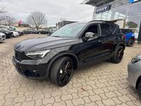 Neu Volvo XC40 Plus 163 PS (119 kW) 2026 Schwarz SUV