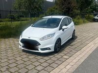 Gebraucht Ford Fiesta ST 182 PS (133 kW) 2014 Weiß Kleinwagen