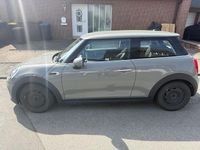 Gebraucht Mini ONE 102 PS (75 kW) 2019 Grau Kleinwagen