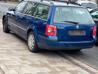 Gebraucht VW Passat 115 PS (84 kW) 2005 Blau Kombi