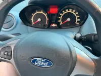 Gebraucht Ford Fiesta 60 PS (44 kW) 2009 Weiß Kleinwagen