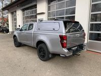 Gebraucht Isuzu D-Max 163 PS (119 kW) 2023 Mercury silver Pickup