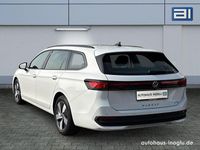 Gebraucht VW Passat R 150 PS (110 kW) 2024 Pure white Kombi