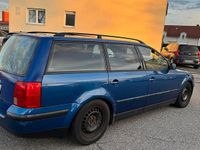 Gebraucht VW Passat 125 PS (91 kW) 1999 Blau Kombi