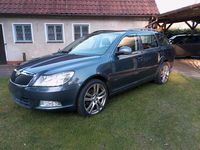 Gebraucht Skoda Octavia 140 PS (102 kW) 2010 Grau Kombi