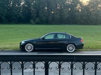 Gebraucht BMW 325 218 PS (160 kW) 2008 Schwarz Limousine
